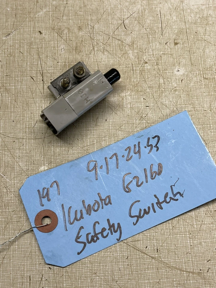 Interruptor de seguridad para tractor Kubota G2160 Foto 1 de 3