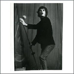 The Rolling Stones Mick Jagger 1960s Press Photograph (Germany) - Foto 1 di 2