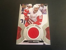 2017-18 UPPER DECK HOCKEY Series 1 GAME JERSEY FRANS NIELSEN