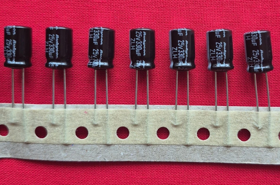 Rubycon 330uF 25V 105°C ELKO Kondensator Radial Menge Wählbar 1-10 Stück - Bild 1 von 1