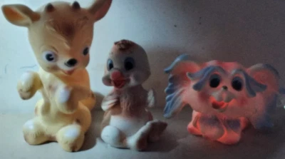 PUPAZZI IN GOMMA VINTAGE ANNI 60 - 1 LUMINOSO , 2 ELEFANTINO  - Immagine 1 di 4