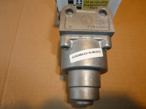 Hyster Valve 0358434 Bendix T292496-B - Picture 1 of 3