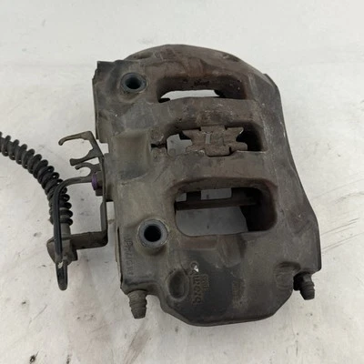 Pinza de freno trasera derecha Volkswagen Touareg 11 17 OEM 7P6615404M pasajero derecho Foto 1 de 4