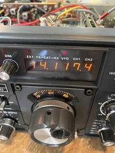 Tableau d'affichage numérique Yaesu FT101ZD PB2086 - Photo 1/3