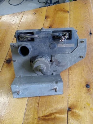 1986 道奇 Ram B-150 Van V6 3.7L ECM ECU PCU 发动机计算机模块原始设备制造商。 — 第 1/4 张图片