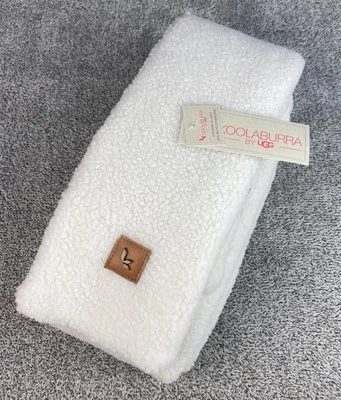 Bufanda de piel sintética blanca talla única con logotipo oblongo 102524 Koolaburra de Ugg Koolafluff Foto 1 de 4