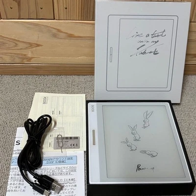 ONYX BOOX Leaf2 White 7-inch E Ink Reader with Page-Turn Buttons Used fro Japan - Image 1 of 4