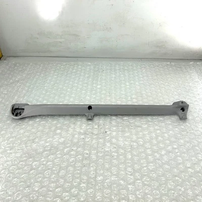 Soporte de estante trasero derecho para Mitsubishi MONTERO SPORT K89W MK1 3.5 Foto 1 de 4