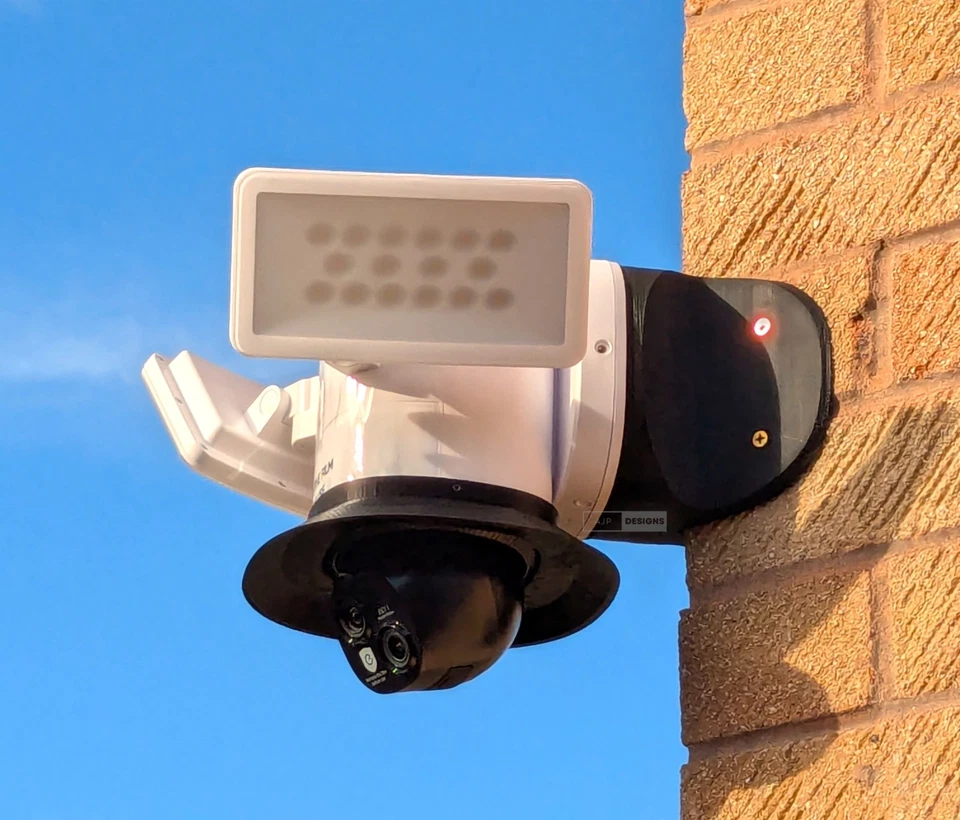 Eufy E340 Floodlight Corner Mount | Fully Tracked Shipping - Image 1 of 1