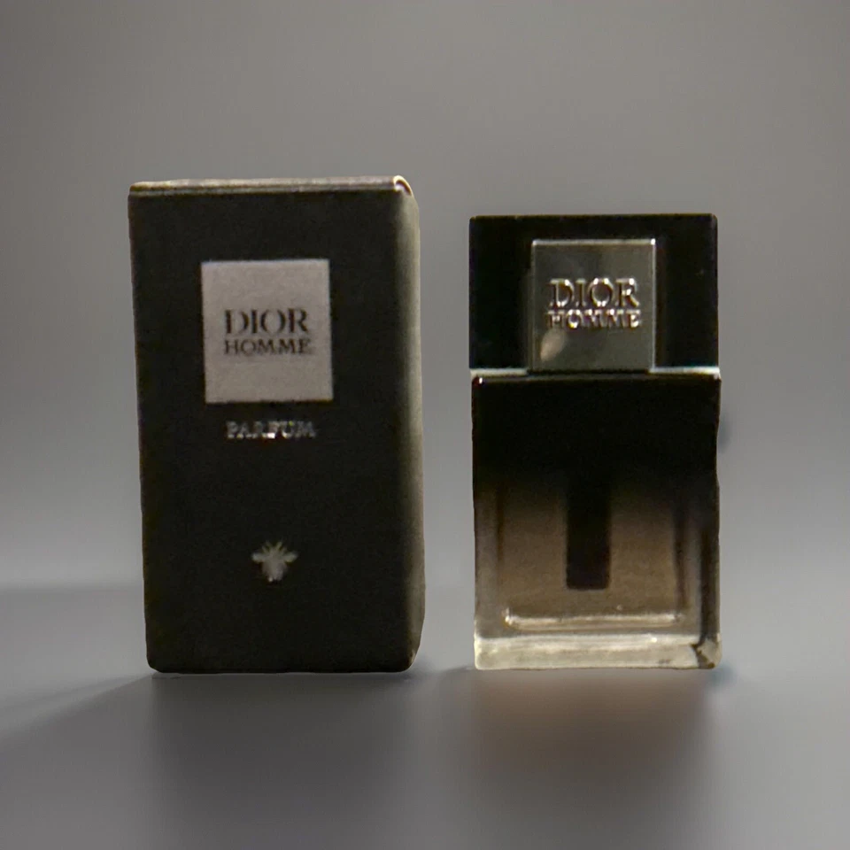 Mini botella Dior Homme Parfum Hombre 7,5 ml 0,25 fl oz Deluxe Splash Nuevo en caja Foto 1 de 1
