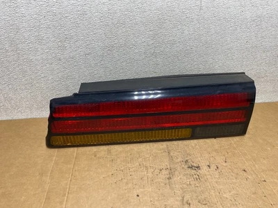 1986 to 1992 Pontiac Firebird Left Driver LH Side Tail Light Oem T2476 DW - Image 1 of 4