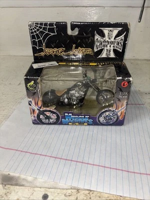 Muscle Machines West Coast Choppers Jesse James CFL Rigid 1/18 Scale - Image 1 of 3