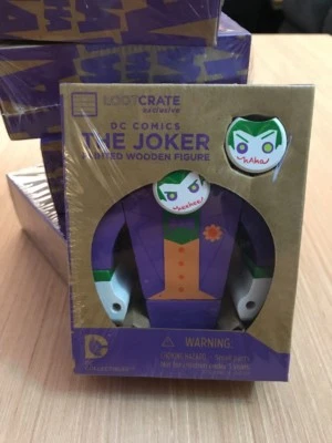Figura Madera The Joker DC Direct Lootcrate Bóveda de Botín Nuevo Batman (K4) Foto 1 de 4