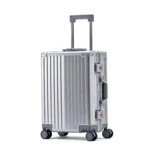 Aluminium Reisekoffer Silber 55 cm Handgepäck Hartschalen-Koffer Trolley Bowatex - Bild 1 von 5