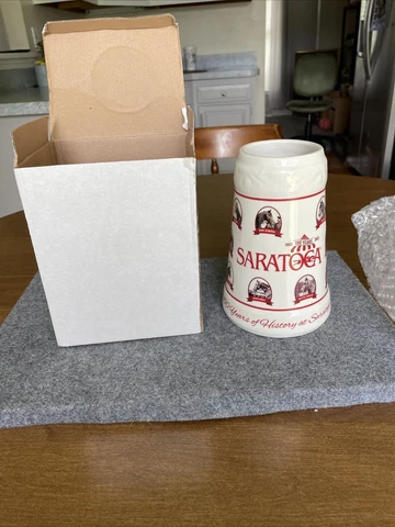 2013 Saratoga Race Course Stein Mug 150 Years of History New In Box🔥🔥 Cover