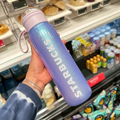 Starbucks Holiday 2025 Oso Globo de Nieve Botella de Agua con Tapa Magnética Dije 24OZ Foto 1 de 3