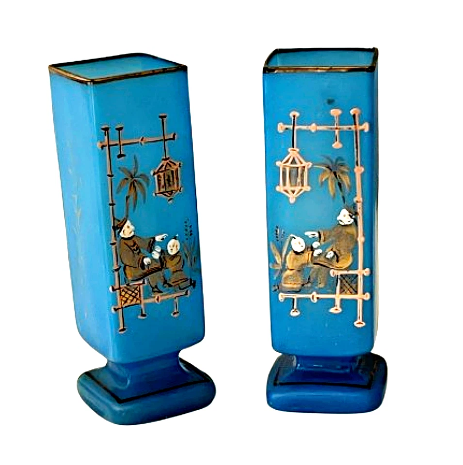 Jarrón cuadrado chino antiguo vintage de vidrio opalino Foto 1 de 4