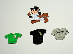 De colección Chicago White Sox MLB Equipo de Béisbol Uniforme Camiseta Conjunto de 4 Prendedores Nuevo de Lote Antiguo Años 90  - Imagen 1 de 2