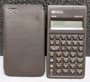 Calculadora científica Hewlett Packard años 20 con funda y baterías nuevas FUNCIONANDO COMO NUEVA - Imagen 1 de 4