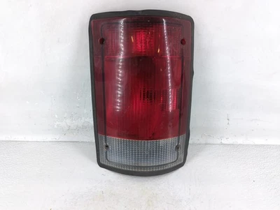 Luz trasera lateral derecha para pasajero Ford Excursion 2000-2005 OEM D2CA0 Foto 1 de 4