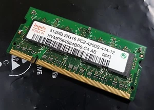 512 MB DDR2 Hynix HYMP564S64BP6-C4 RAM SO DIMM PC2-4200 533 MHz - Foto 1 di 1