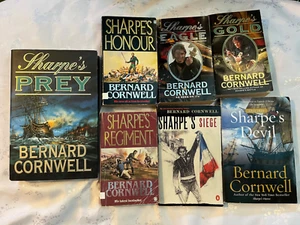 Bernard Cornwell Sharpe's 7 Book Lot Including Signed Sharpe's Prey - Bild 1 von 9
