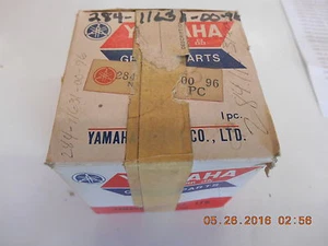 70 71 YAMAHA RT1M STD PISTON 284-11631-00-96 OEM NOS 360 cc - Picture 1 of 3