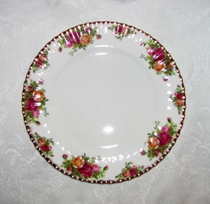 Vintage Royal Albert Old Country Roses Dinner Plate - Picture 1 of 4