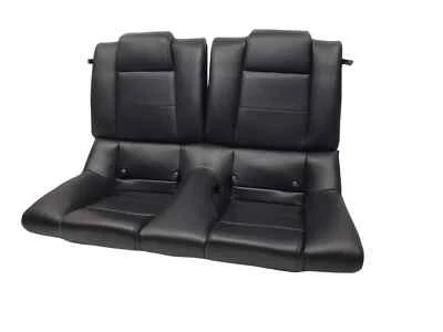 Asiento trasero Ford Mustang 2005-2009 cupé de cuero negro sin manchas ni rasgaduras Foto 1 de 2