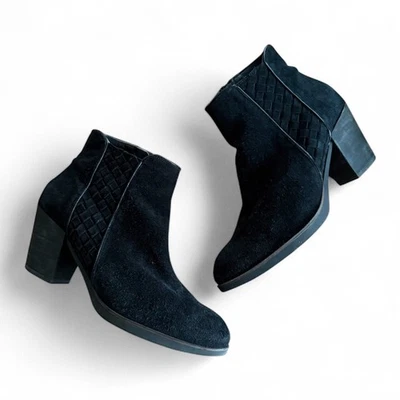 Botín Chelsea Market & Spruce Lily Stretch Gore Gamuza Gris Oscuro Talla 9.5 Foto 1 de 4