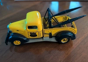 First Gear NAPA 75th Anniversary 1937 Chevrolet Tow Truck 19-2375 1:30 Scale - Picture 1 of 11