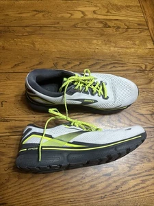 Brooks Ghost 15 1203801B125 weiße Damen-Laufschuhe Turnschuhe Größe 9,5 B - Bild 1 von 10