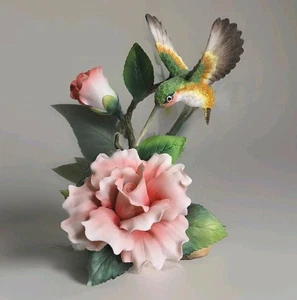 Vintage Andrea by Sadek Hummingbird & Rose Porcelain Capodimonte Style Figurine - Picture 1 of 16