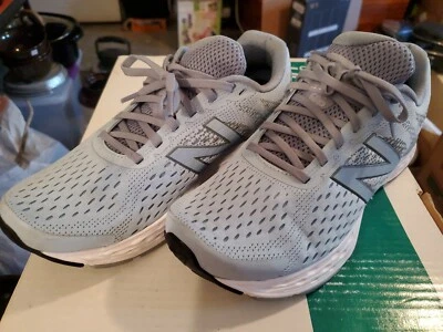 New Balance Women's 680 V6 Light Blue Running Sz 10 (D) Shoes - Image 1 of 2