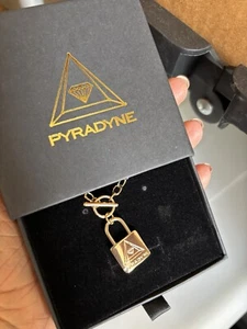 Pyradyne Pendant Dr. Fred Bell - Picture 1 of 4