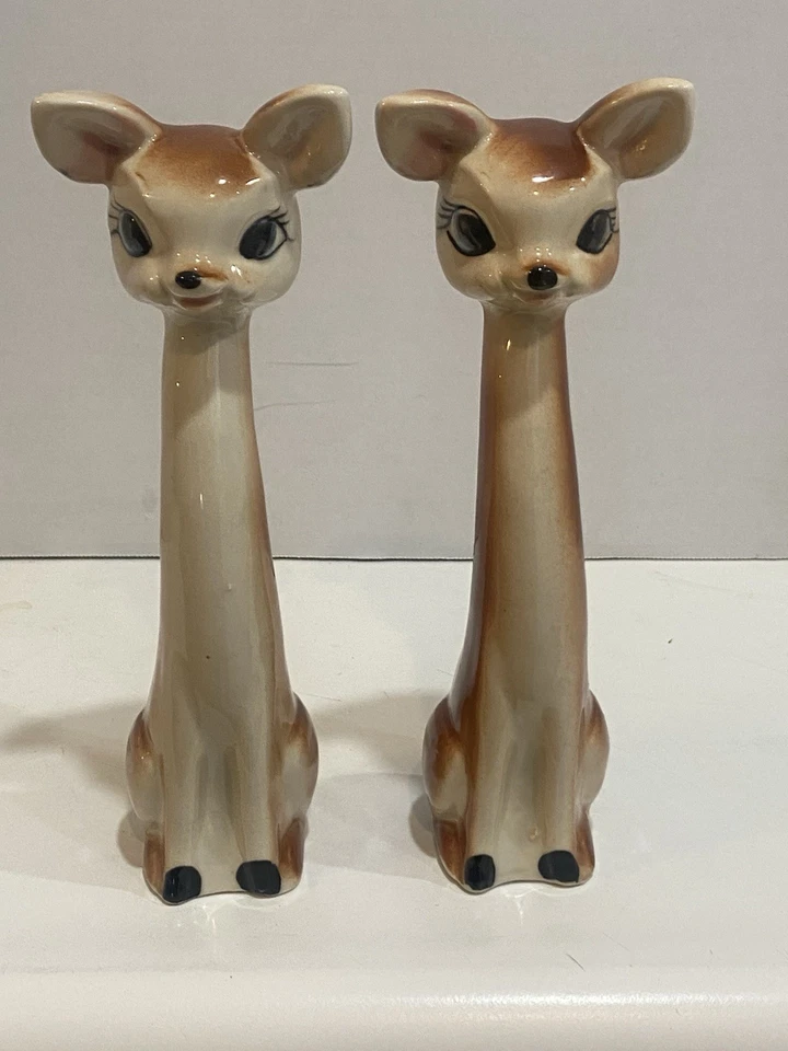 Ciervo antropomórfico cuello largo con pestañas sal pimienta agitador de colección años 50 Foto 1 de 4