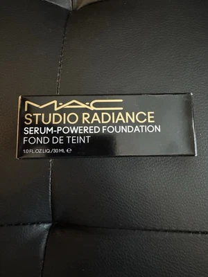 MAC Studio Radiance Serum-Powered Foundation NC30 30ml/1oz NEW IN BOX - Image 1 of 4