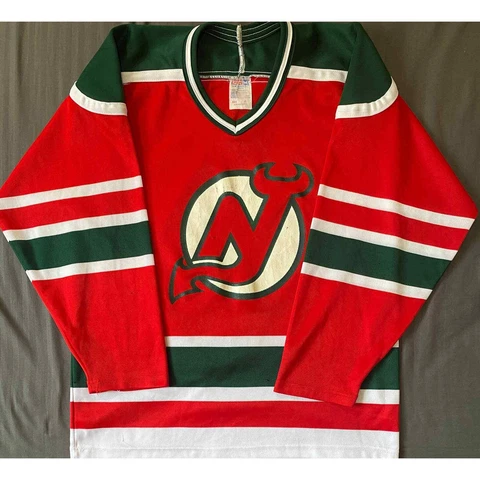 New Jersey Devils 1980s CCM Maska sweater M red Christmas green NHL vintage Cover