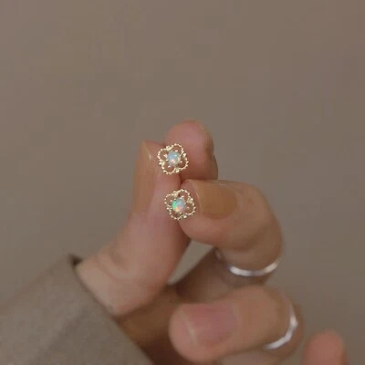 Mini aretes pequeños huecos enchapados en oro de 18 quilates de ópalo para mujer joyas regalos Foto 1 de 4