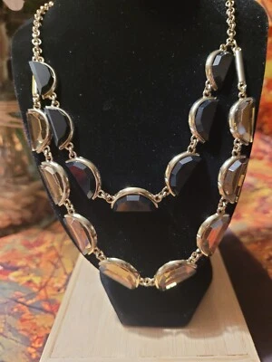 Collar Coldwater Creek Media Luna Gema Vidrio Negro Piedra Tono Dorado Nuevo con Etiquetas $49.95 Foto 1 de 4