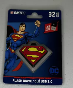 Emtec Superman USB 32 GB Flash Drive/Keychain Back to School New Sealed - Picture 1 of 2