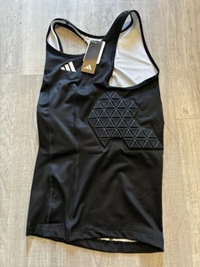 Adidas Mens Compression Padded Aeroready Tank Shirt Size Medium Black $80 IM3592 - Foto 1 di 4