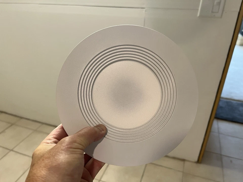 "Downlight retrofit LED Philips 6"" FLED-U1315DY - regulable" Foto 1 de 4