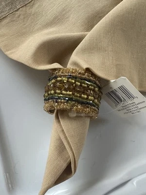 Set 8 anelli tovaglioli con perline multicolore nuovi con etichetta - Immagine 1 di 4