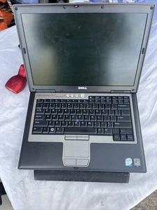 Dell Latitude D630 Retro Gaming Laptop Core 2 2.20GHz 2GB RAM (Windows - Picture 1 of 21