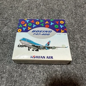 NEW VINTAGE Korean Air Plane Boeing 747-400 Retractable Wheels HL 7483 Die-Cast - Picture 1 of 9