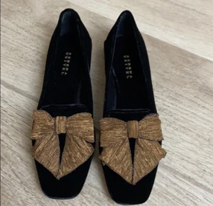 Serena Uziyel Fiocco Black Flat Moccasin Sz 38 - Picture 1 of 7