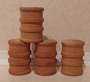 Lionel Postwar No. 0209-6 Barrels - four (4) -use as Freight Car Load or Scenery - Picture 1 of 3