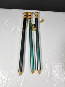 Juego de 3 lápices grandes de colección con adornos para muñecas Kokeshi, 1 recuerdo de Harrison Arkansas - Imagen 1 de 10