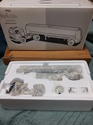  Aceite de motor First GearGoodwrench 1953 blanco 3000 tractor y tanque 1/34 #10-1959 nuevo en caja Foto 1 de 4